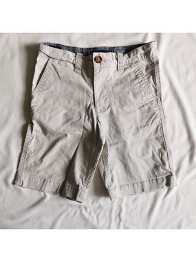 Tommy Hilfiger cream color shorts
